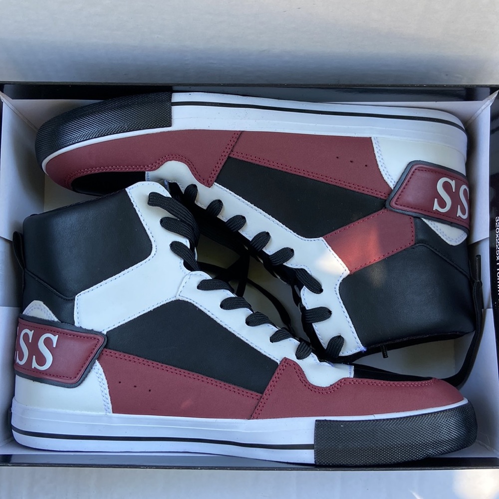 New GUESS Men's Pasq Sneaker, Dark RED - Picture 2 of 6